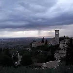 La Corte Degli Angeli Locazioni Turistiche Assisi