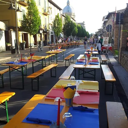 La Corte Degli Angeli Locazioni Turistiche Апартаменты *